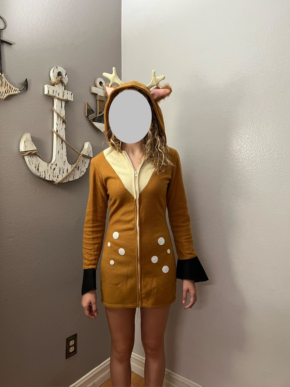Women’s medium doe deer cozy fawn Halloween costume zip up M